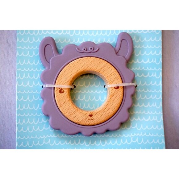 Magic Years 3" Llama Wood and Silicone Teether - Picture 8 of 9